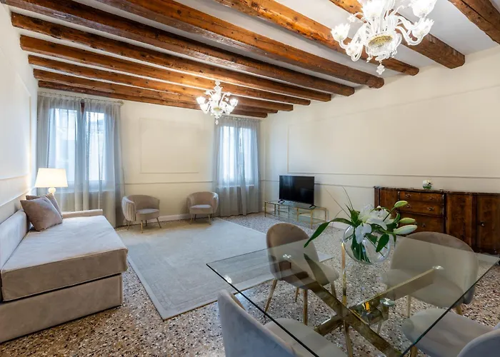 San Vio Palace Luxury Apartments
