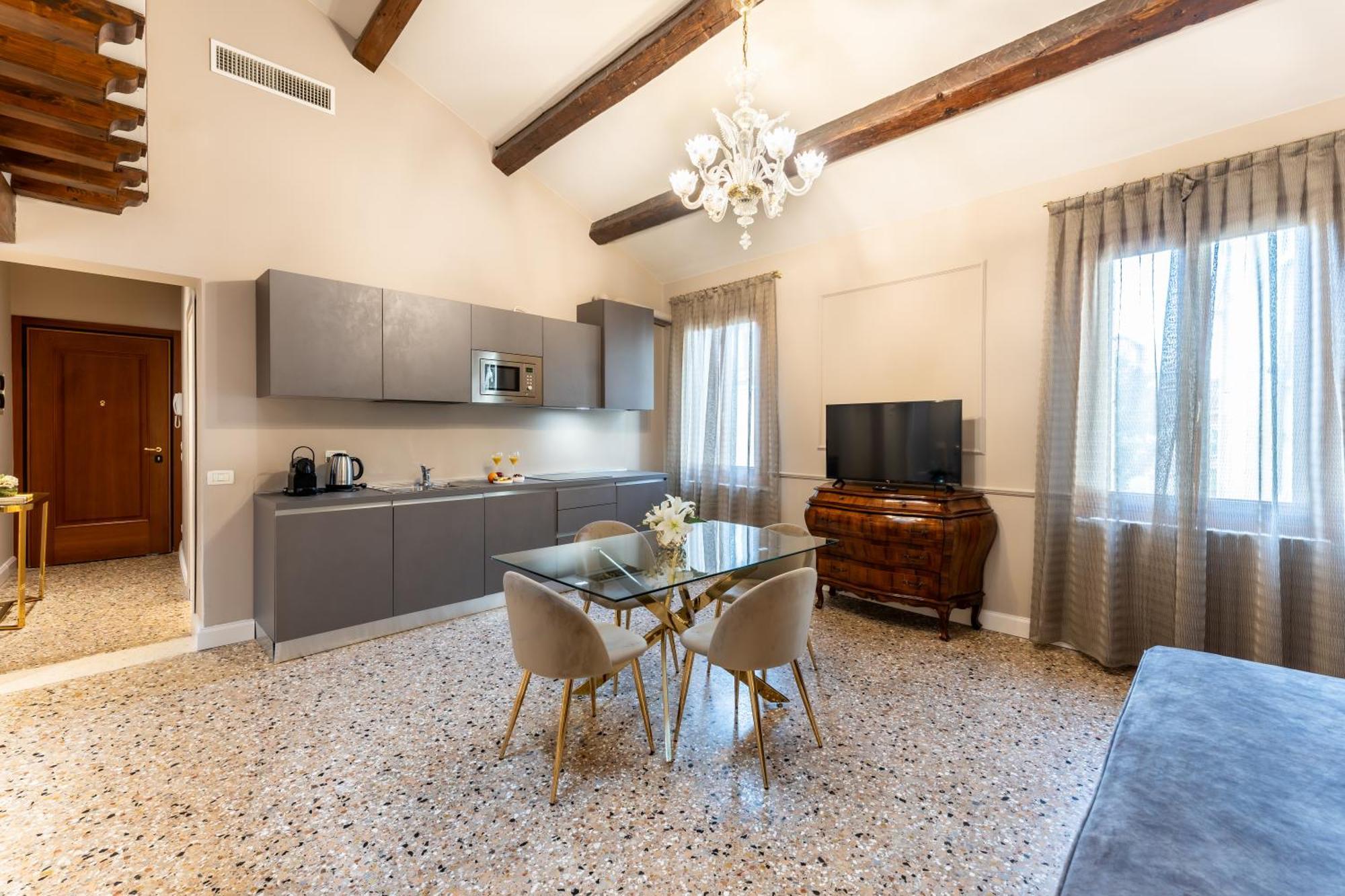 San Vio Palace Luxury Apartamento