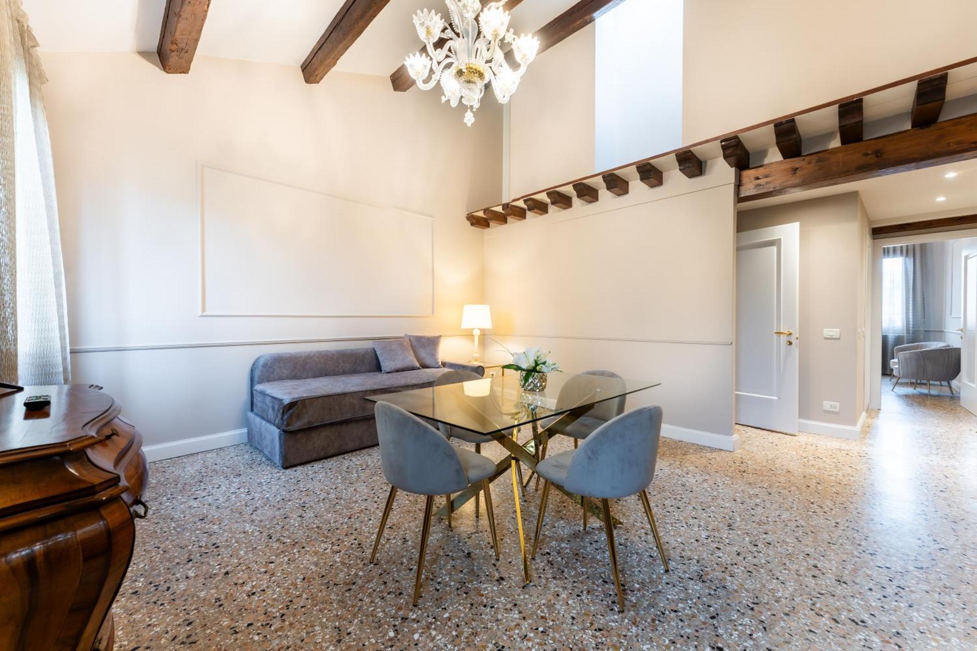 Apartamento San Vio Palace Luxury