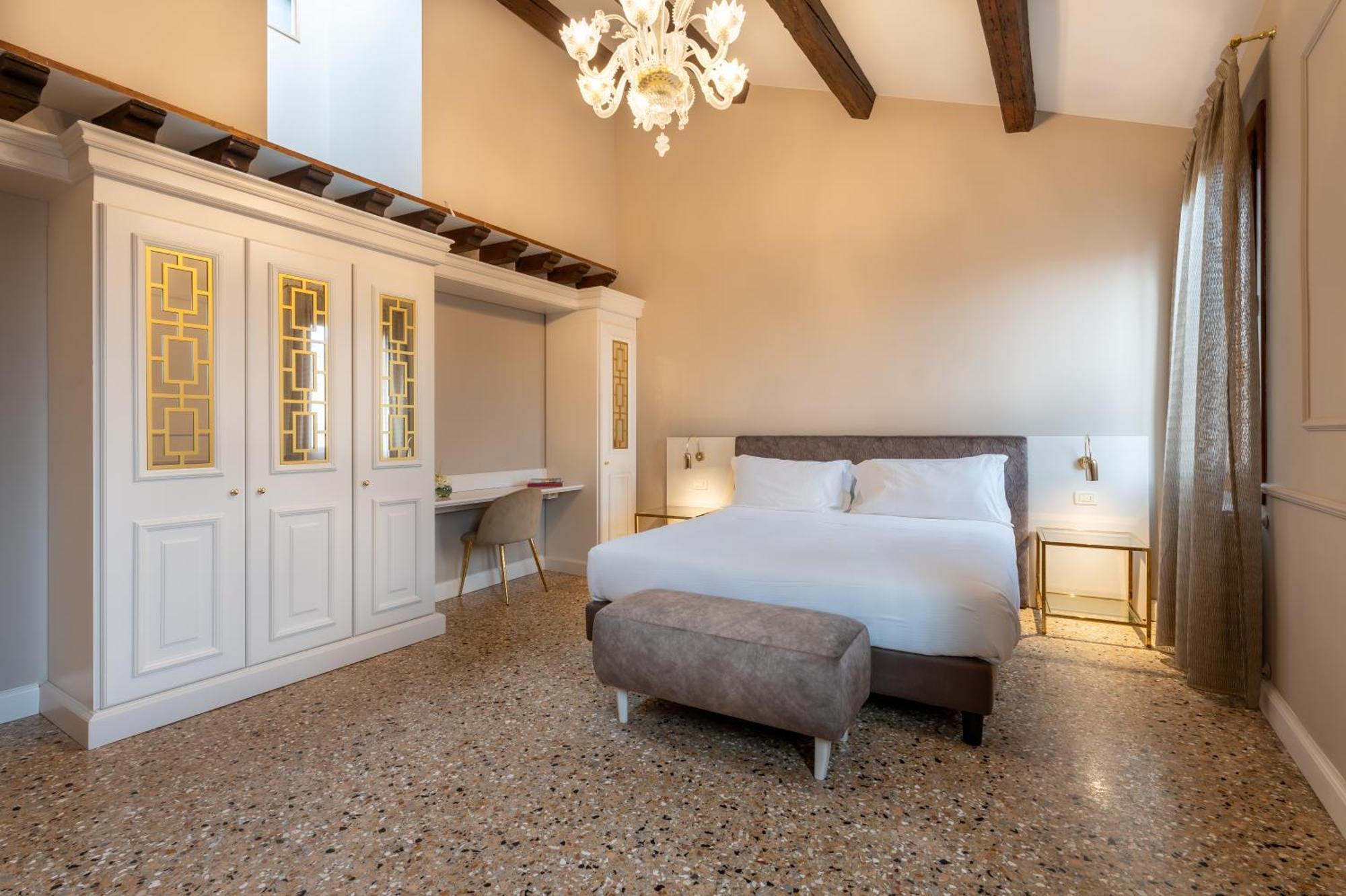 San Vio Palace Luxury Apartamento *