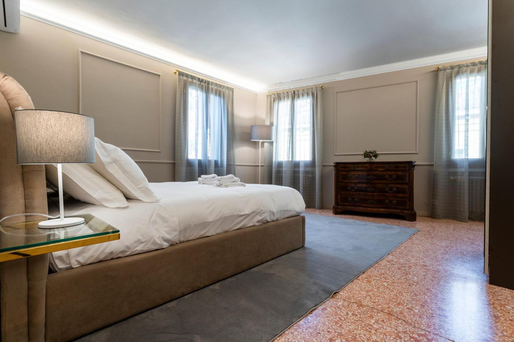 San Vio Palace Luxury Apartamento